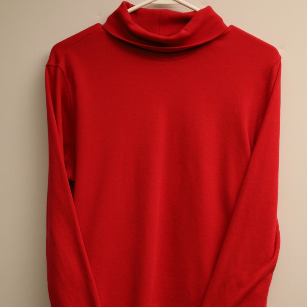 Red Turtle Neck